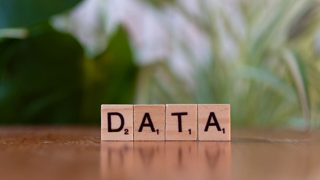 Memahami Tabel Tabulasi Data: Struktur Kolom, Baris, dan Label