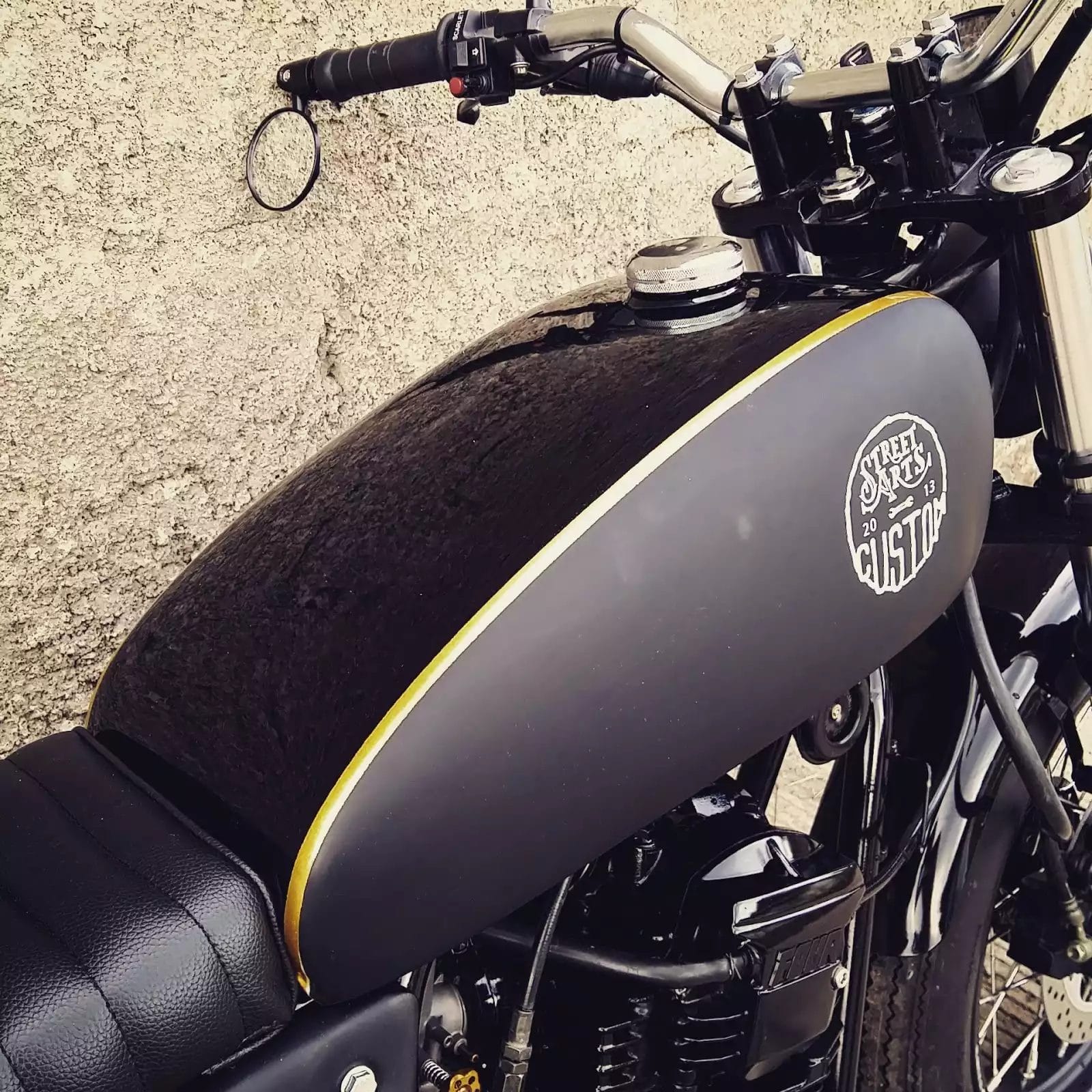 5 Macam Macam Warna Hitam Cat Motor yang Cocok untuk Tampilan Sporty