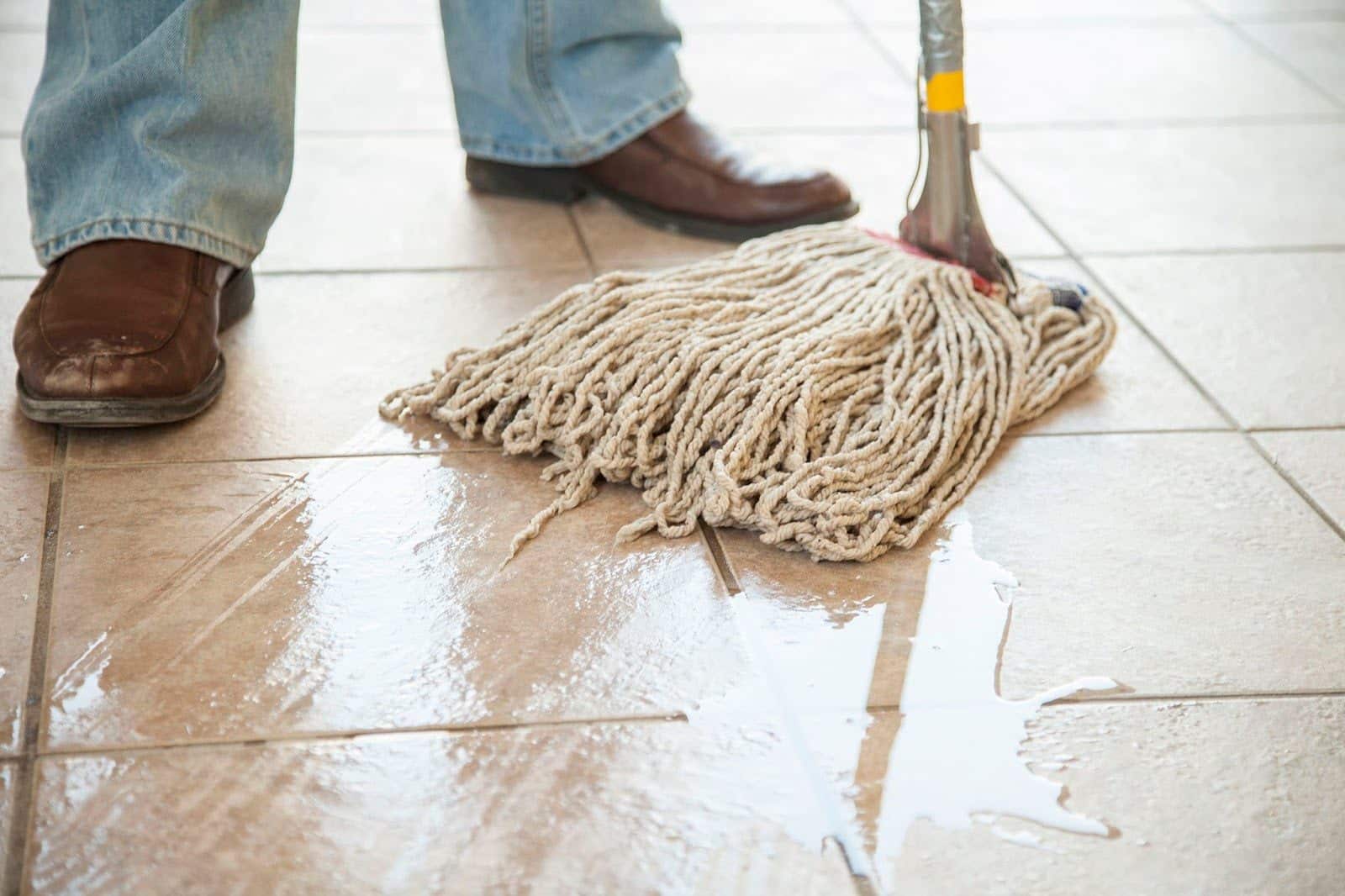Cara Membersihkan Lantai Granit