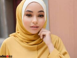 Baju Kuning Emas dengan Jilbab