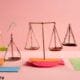 Perbedaan Norma Etika dan Norma Hukum: Panduan Praktis untuk Kehidupan Sehari-hari